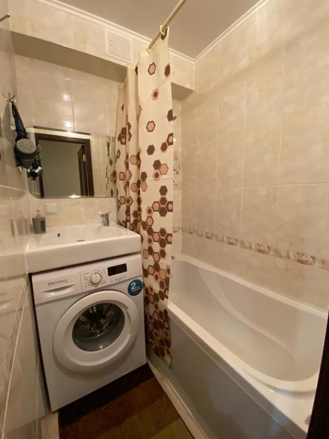 2 Комнатная Квартира, До 6 Спальных Мест Kryvy Rih Extérieur photo